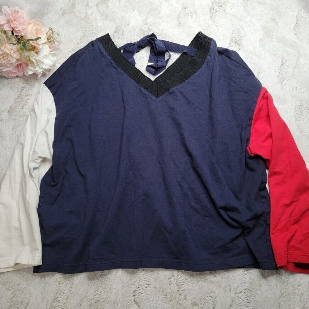 ✨️CL Peacebird Color Block V Neck Oversized Knit Top‎ Size S